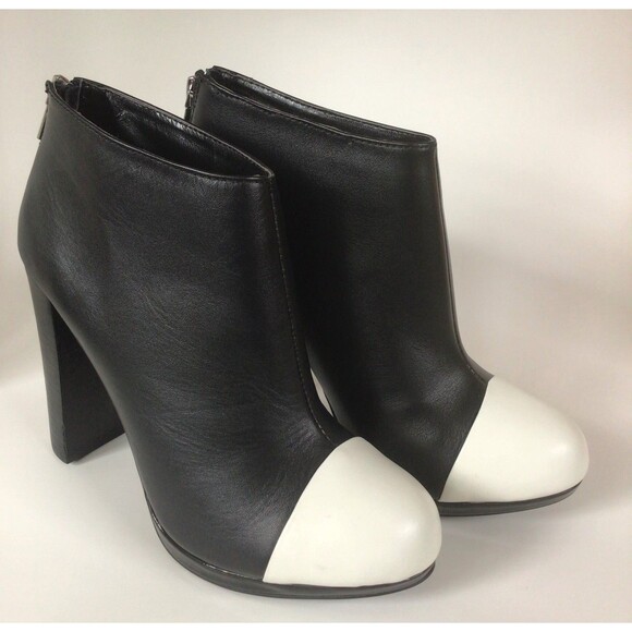 VICTORIA'S SECRET Black w/White Cap Toe Ankle Platform Booties (Size 8 B) - Picture 2 of 12
